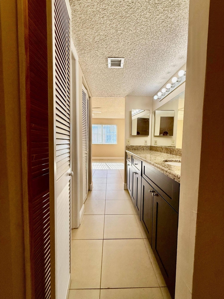 9901 Westview Drive - Photo 9