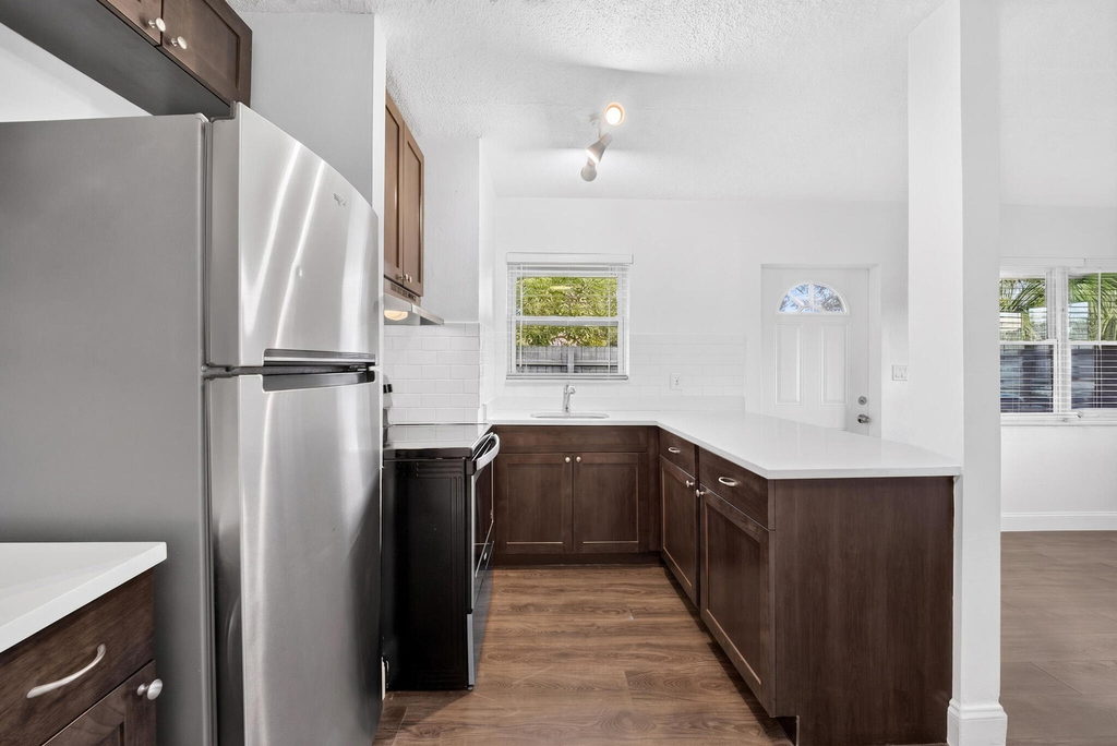 732 Se 15th Street - Photo 18