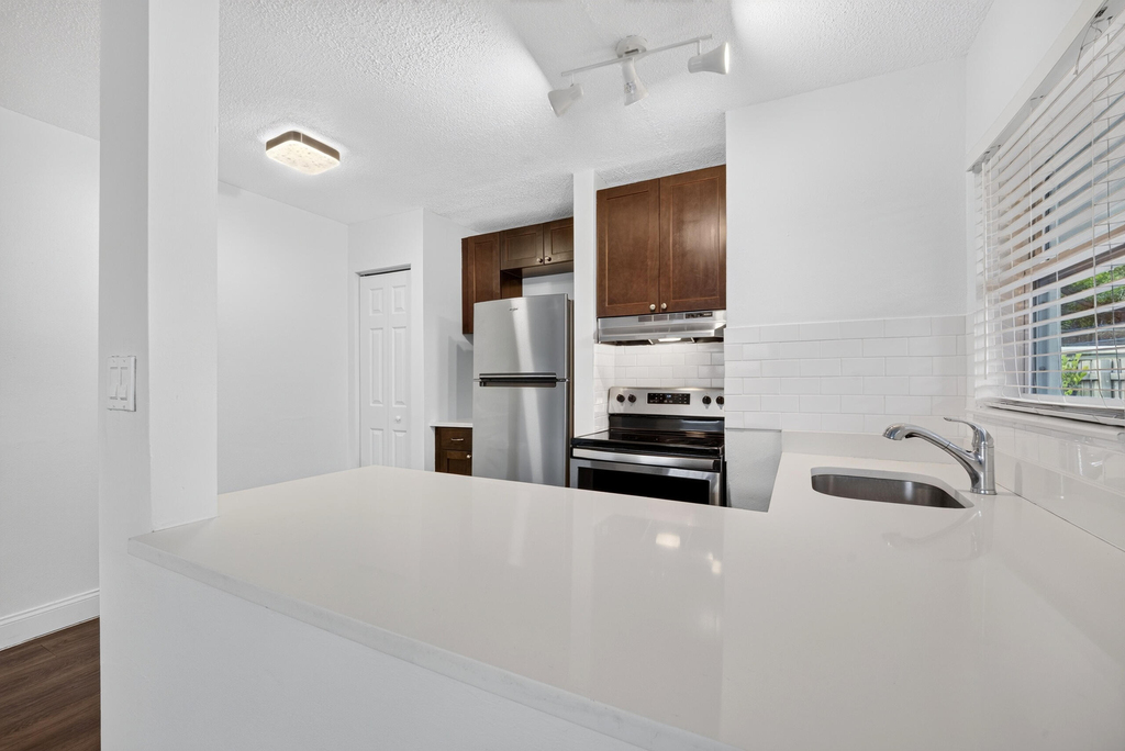 732 Se 15th Street - Photo 19