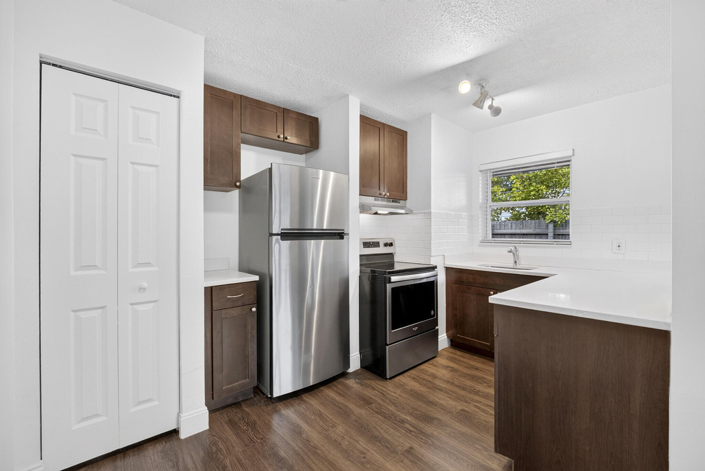 732 Se 15th Street - Photo 16
