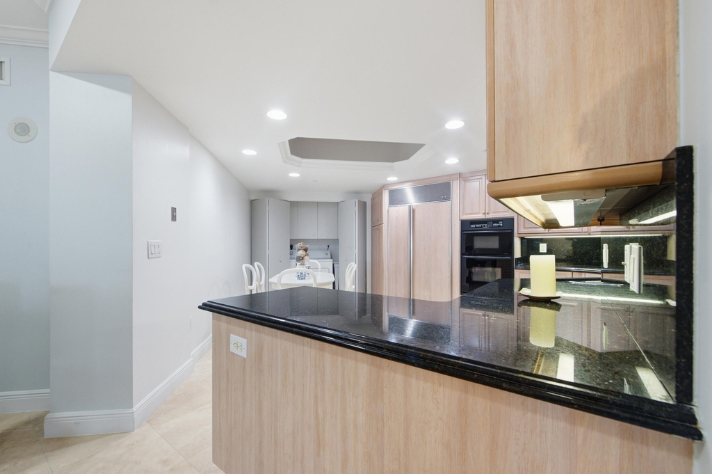 9595 Collins Avenue - Photo 23