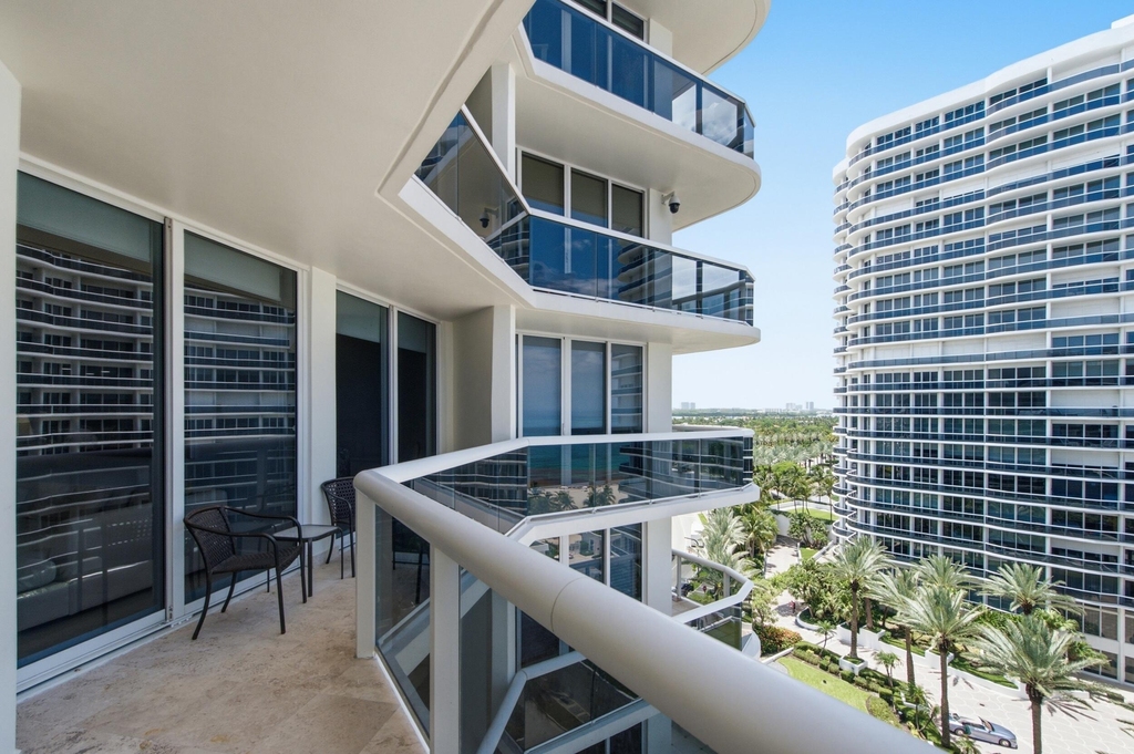 9595 Collins Avenue - Photo 39