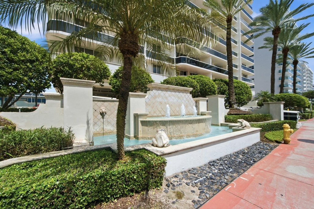 9595 Collins Avenue - Photo 43