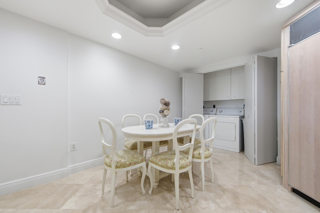 9595 Collins Avenue - Photo 22