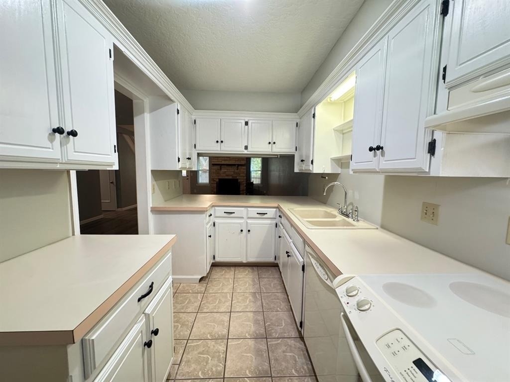 905 Rambling Oaks Drive - Photo 9