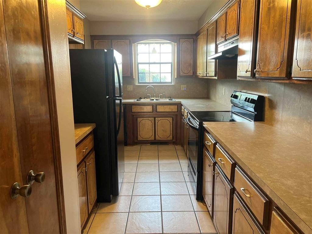 2105 Nw 118th Terrace - Photo 4
