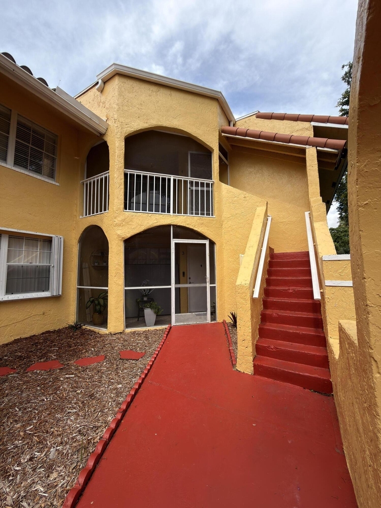 15605 Sw 74th Cir Drive - Photo 1