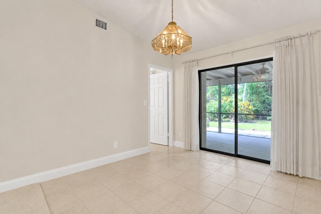 5548 Shirley Drive - Photo 10
