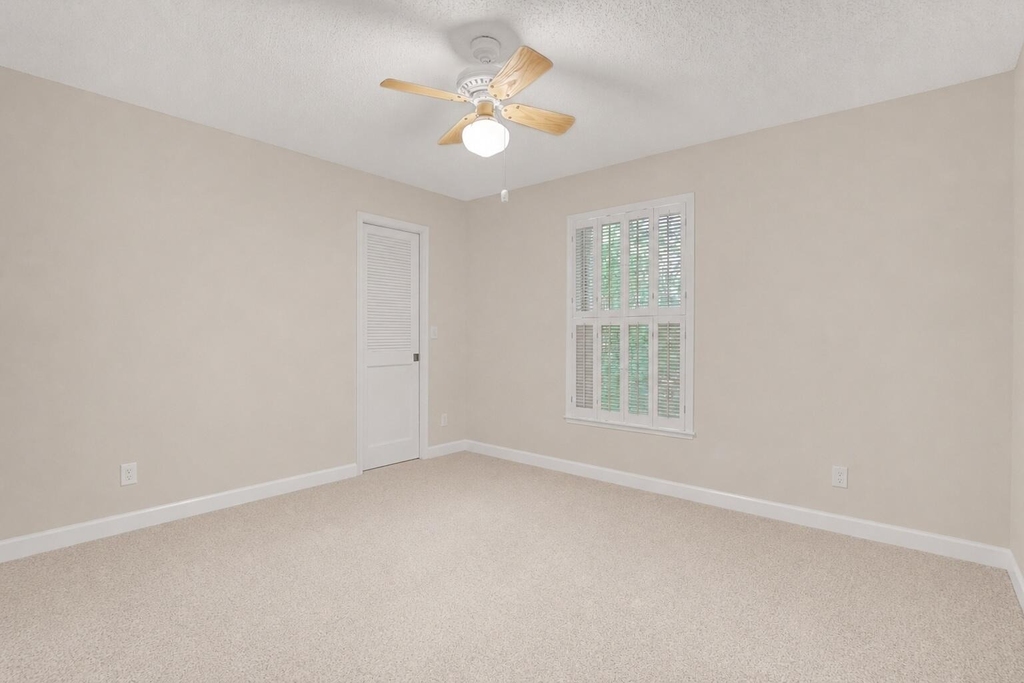 5548 Shirley Drive - Photo 19