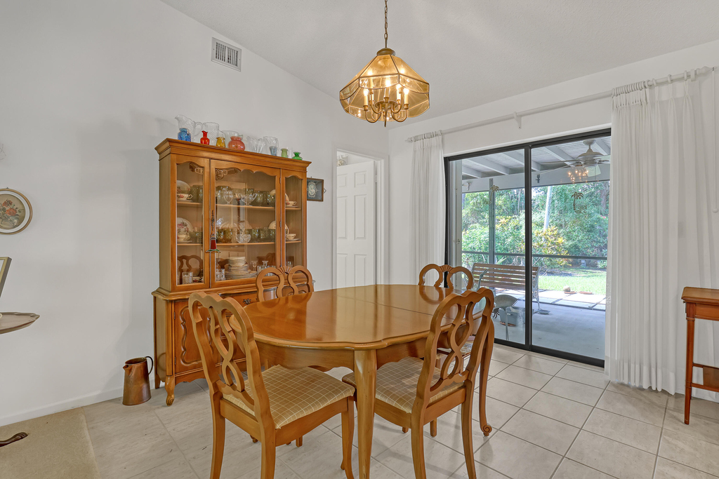 5548 Shirley Drive - Photo 9