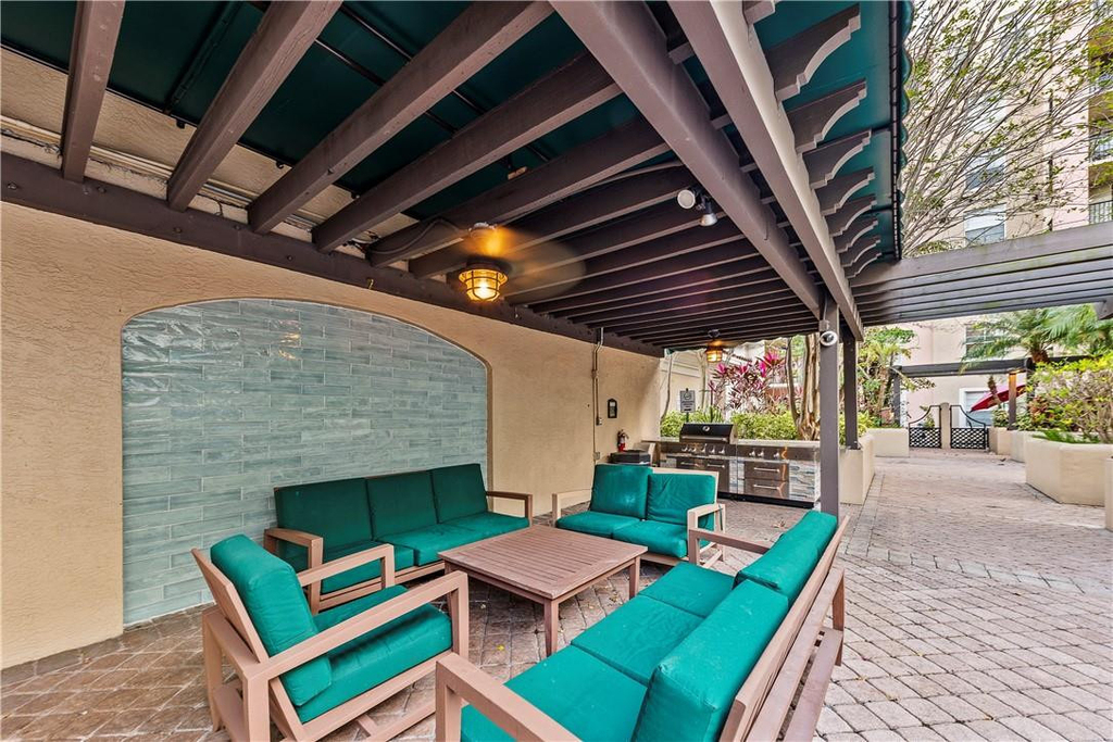 520 Se 5th Avenue - Photo 38