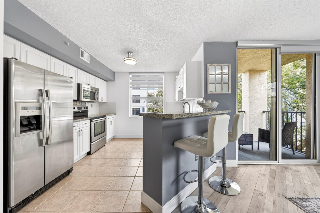 520 Se 5th Avenue - Photo 6