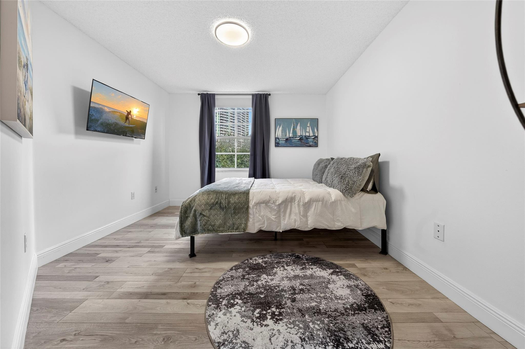520 Se 5th Avenue - Photo 17