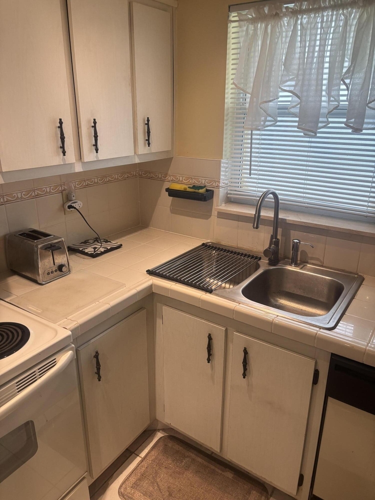 6670 Royal Palm Boulevard - Photo 16