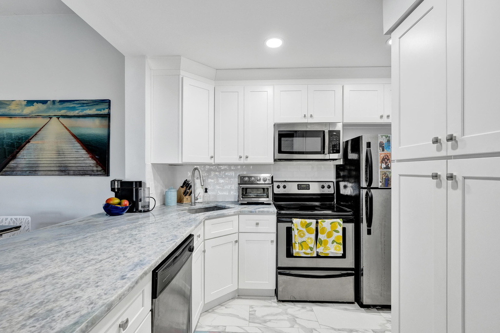 1008 Green Pine Boulevard - Photo 4