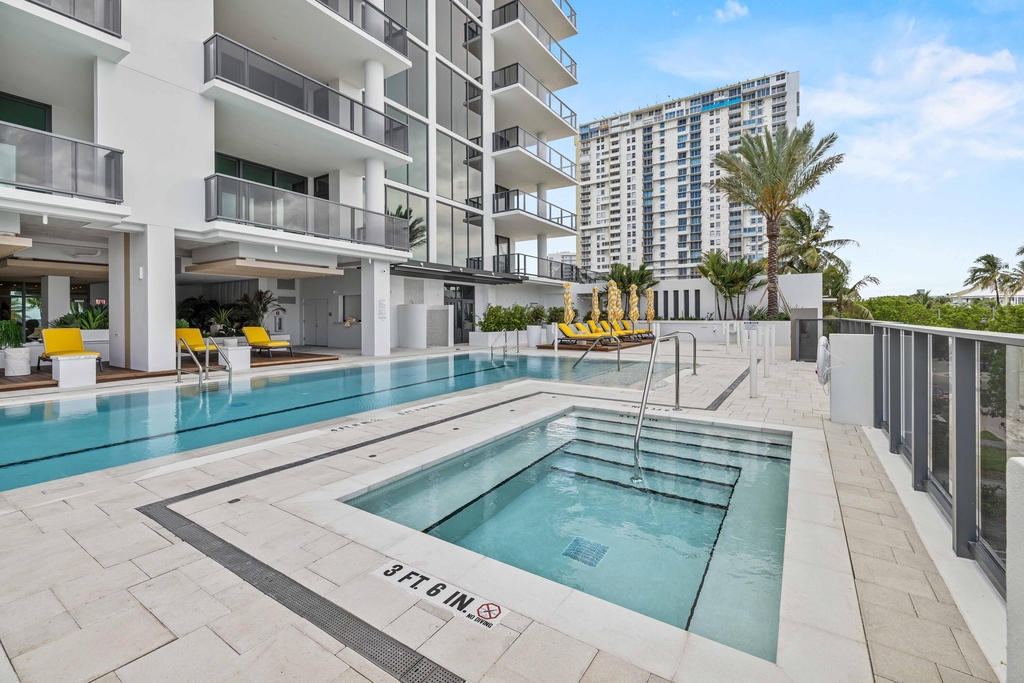 305 Briny Avenue - Photo 29