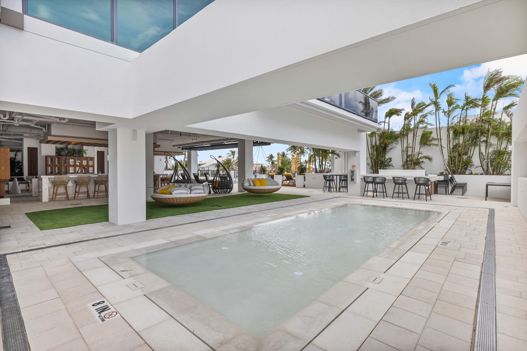 305 Briny Avenue - Photo 31