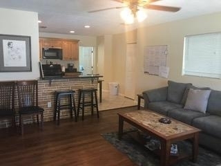 817 S B Street - Photo 2