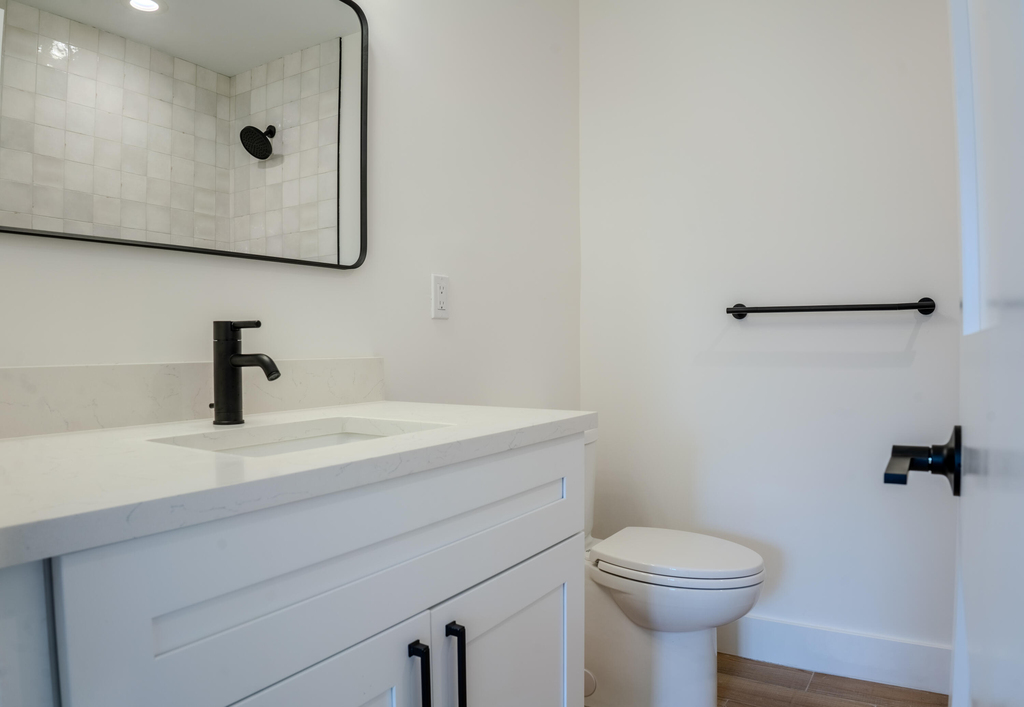 238 Se 1st Avenue - Photo 4