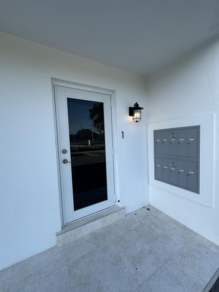 238 Se 1st Avenue - Photo 8