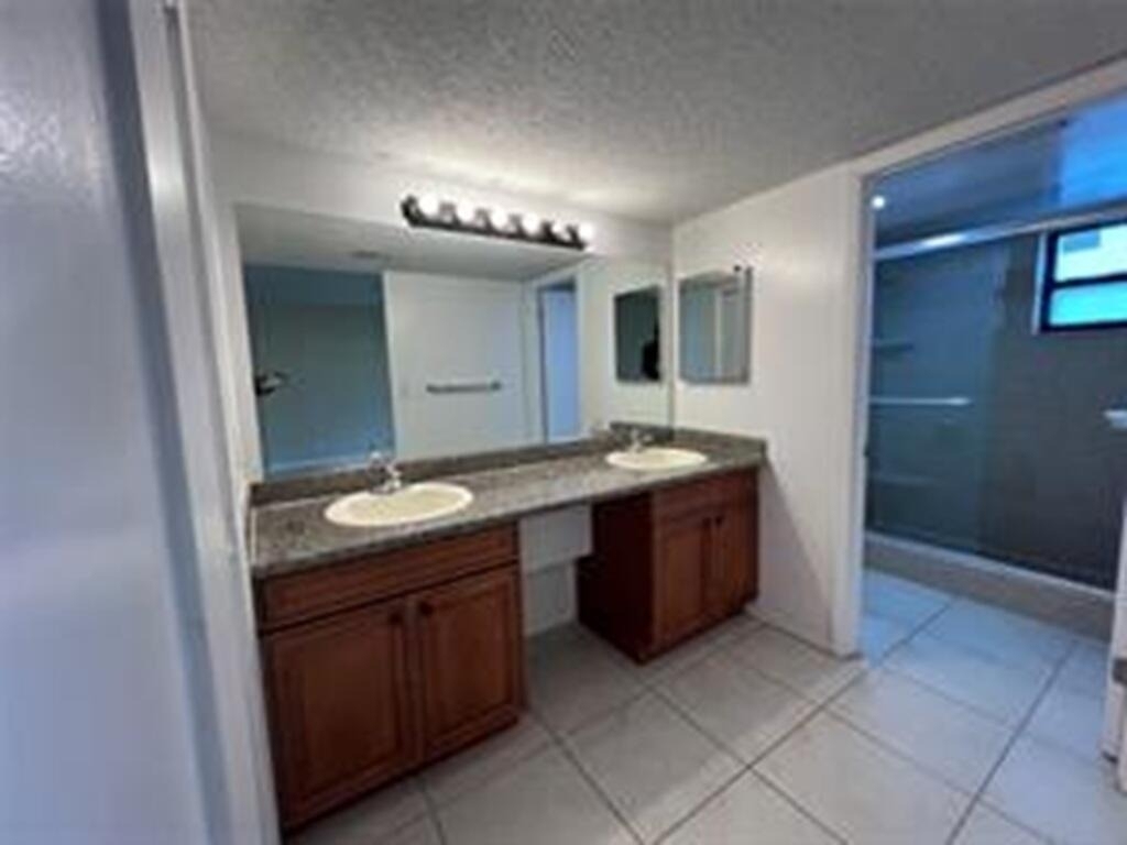 8040 Hampton Boulevard - Photo 43