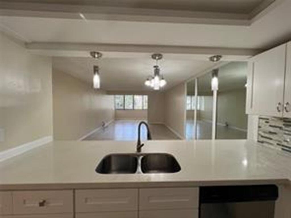 8040 Hampton Boulevard - Photo 29