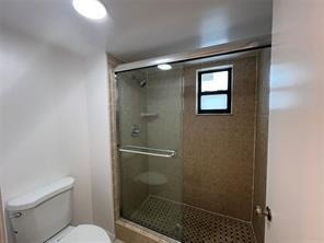 8040 Hampton Boulevard - Photo 19