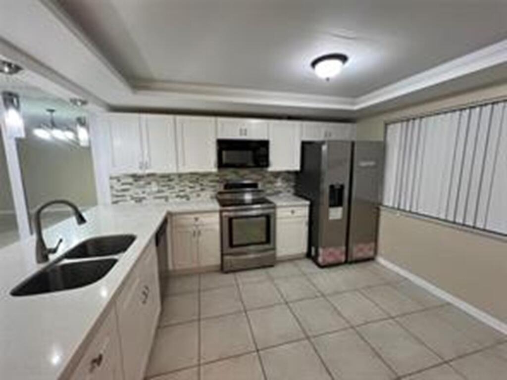 8040 Hampton Boulevard - Photo 27