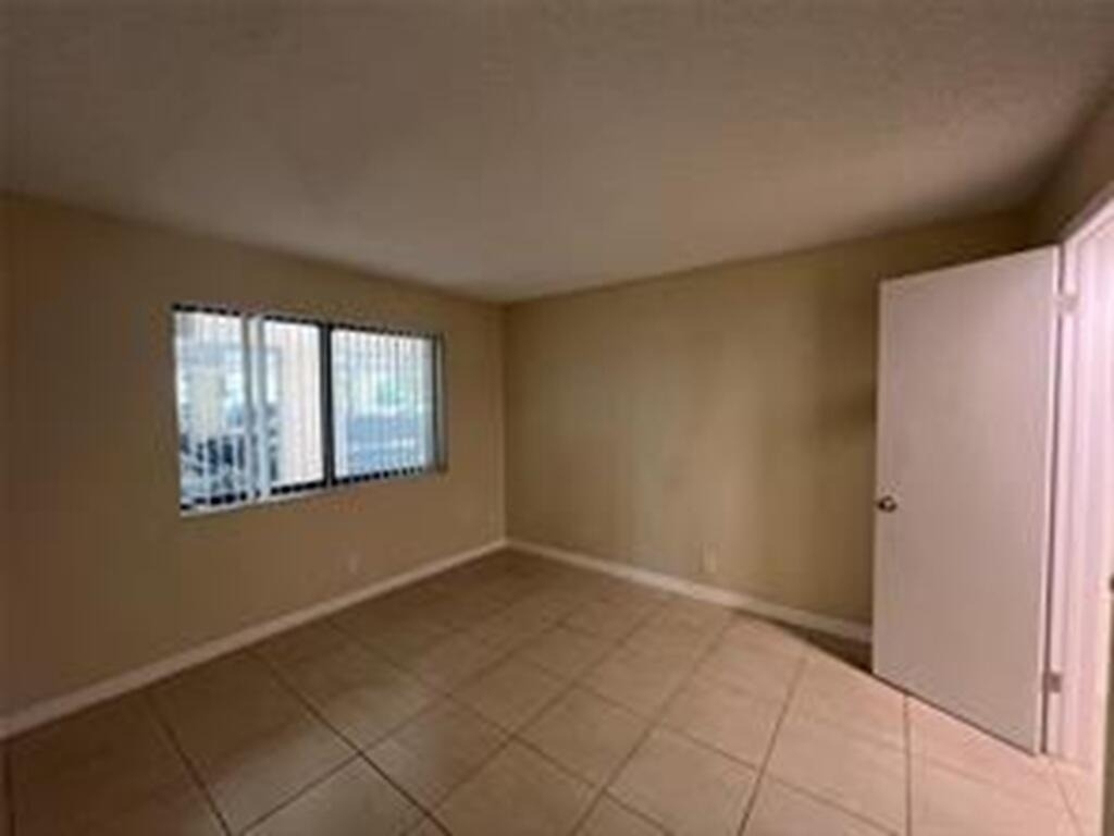 8040 Hampton Boulevard - Photo 33