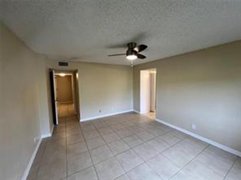 8040 Hampton Boulevard - Photo 39