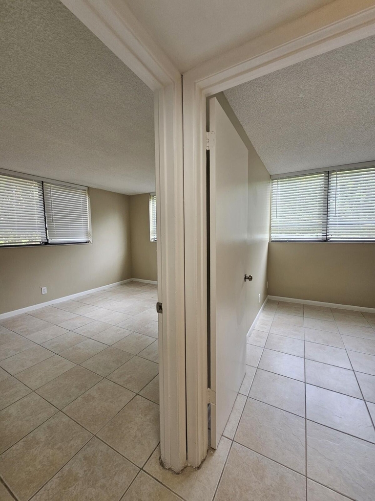1720 N Congress Avenue - Photo 10