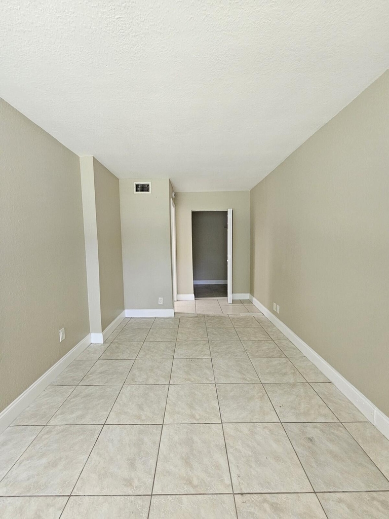 1700 N Congress Avenue - Photo 11
