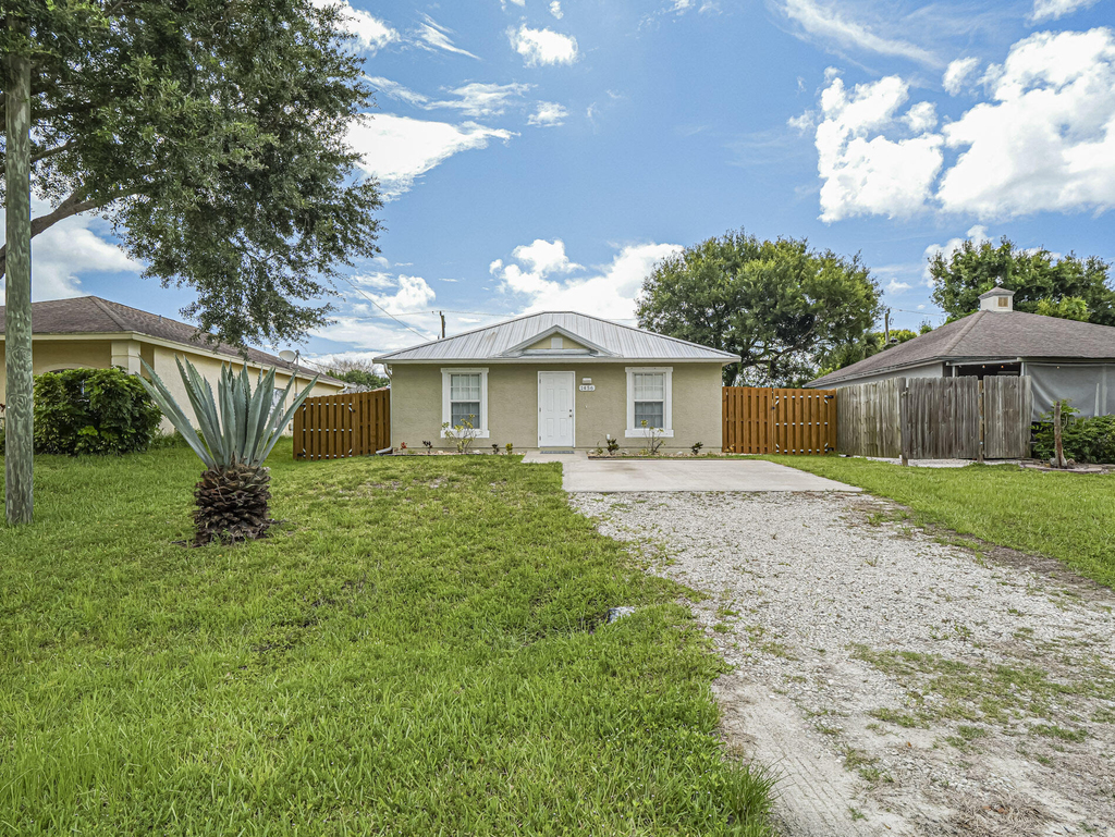 1456 25th Court Sw - Photo 0