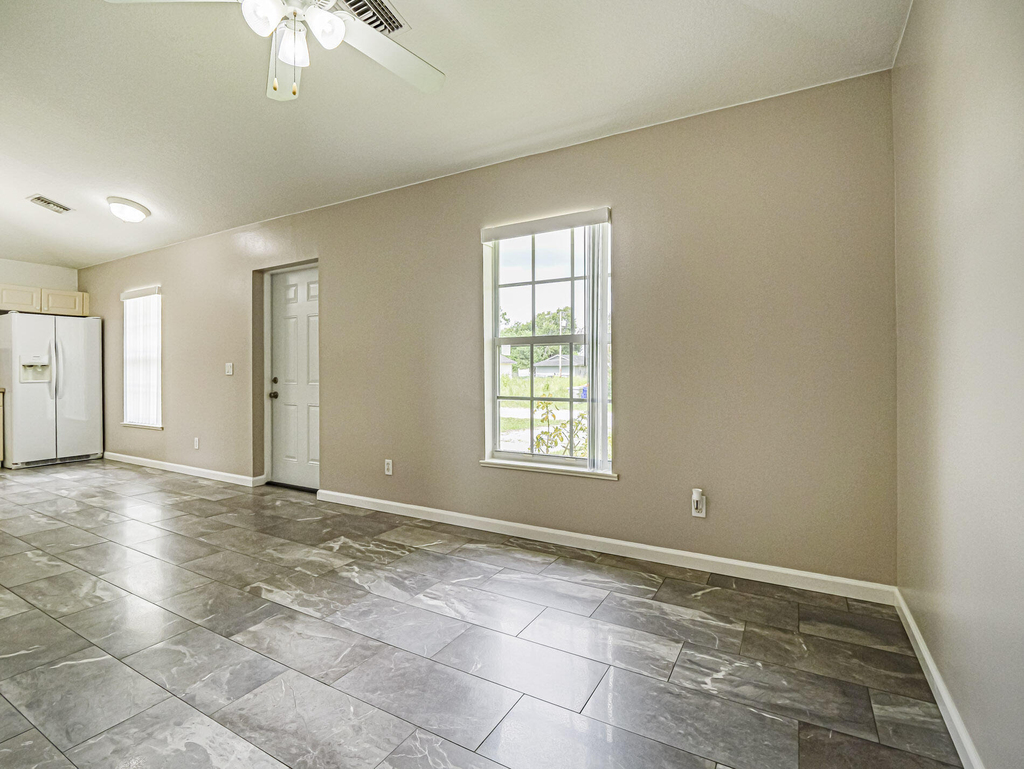 1456 25th Court Sw - Photo 7