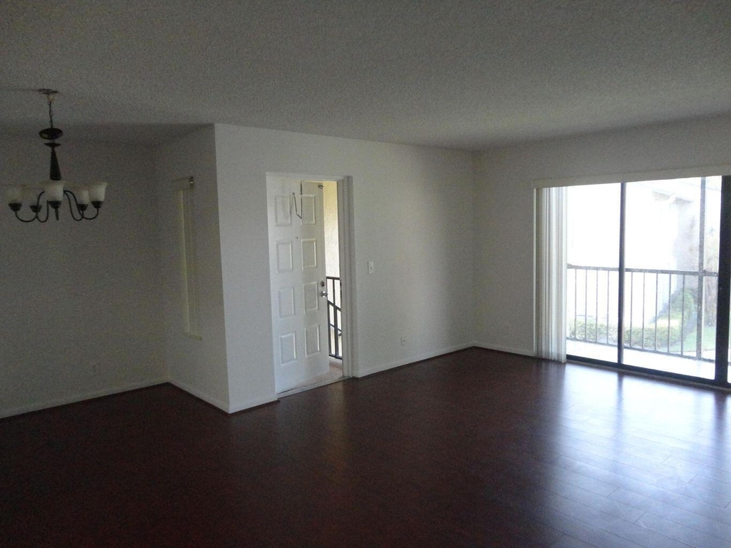 714 Sunny Pine Way - Photo 1