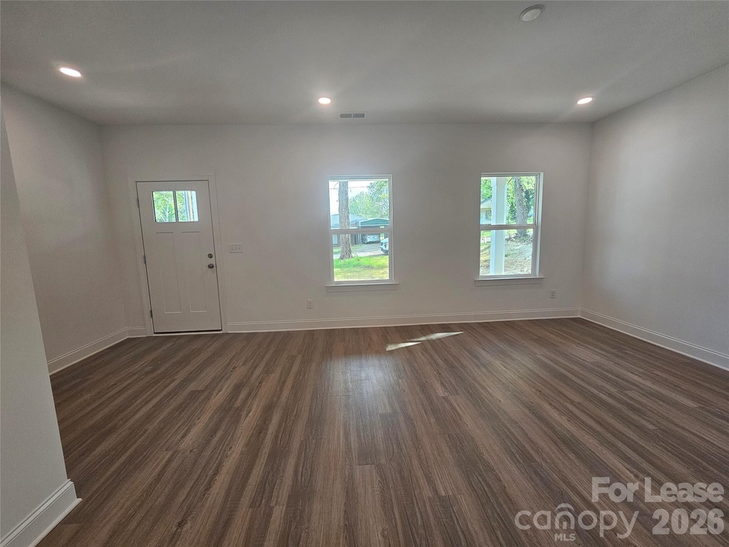 203 Benfield Road - Photo 3