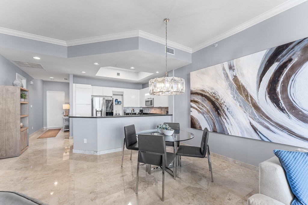 2640 Lake Shore Drive - Photo 8