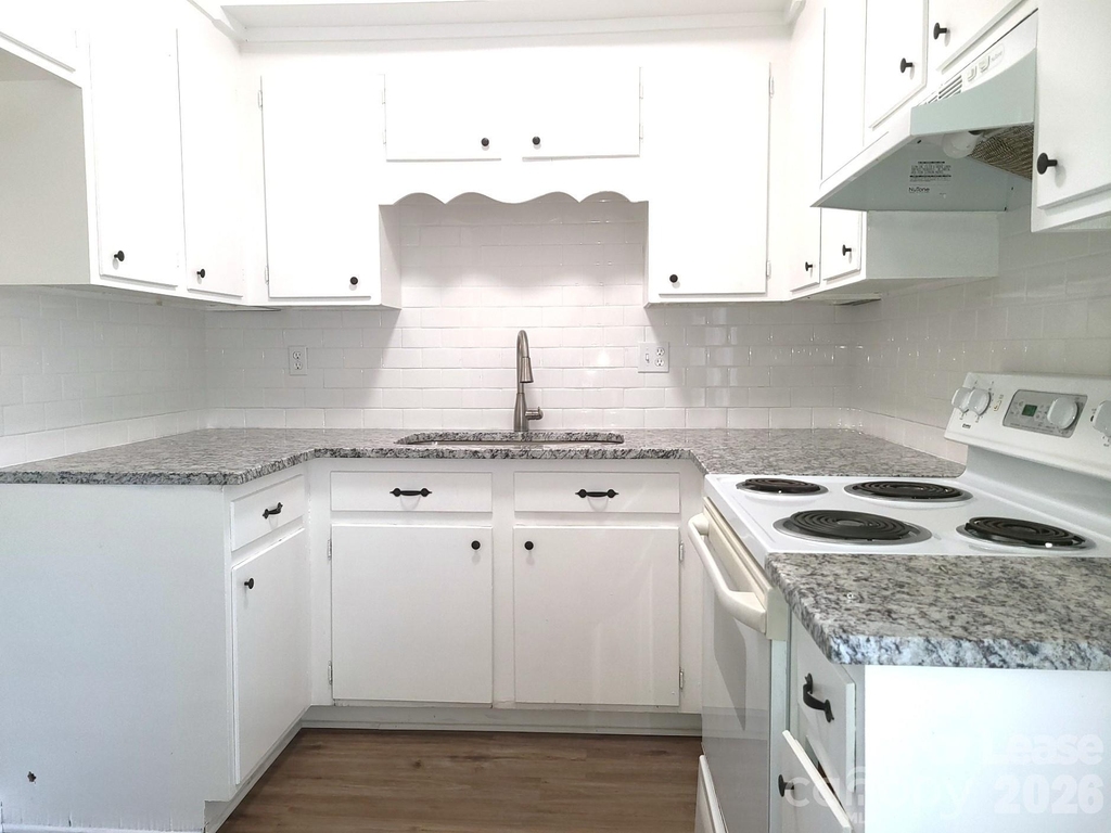 1308 Larkfield Lane - Photo 1