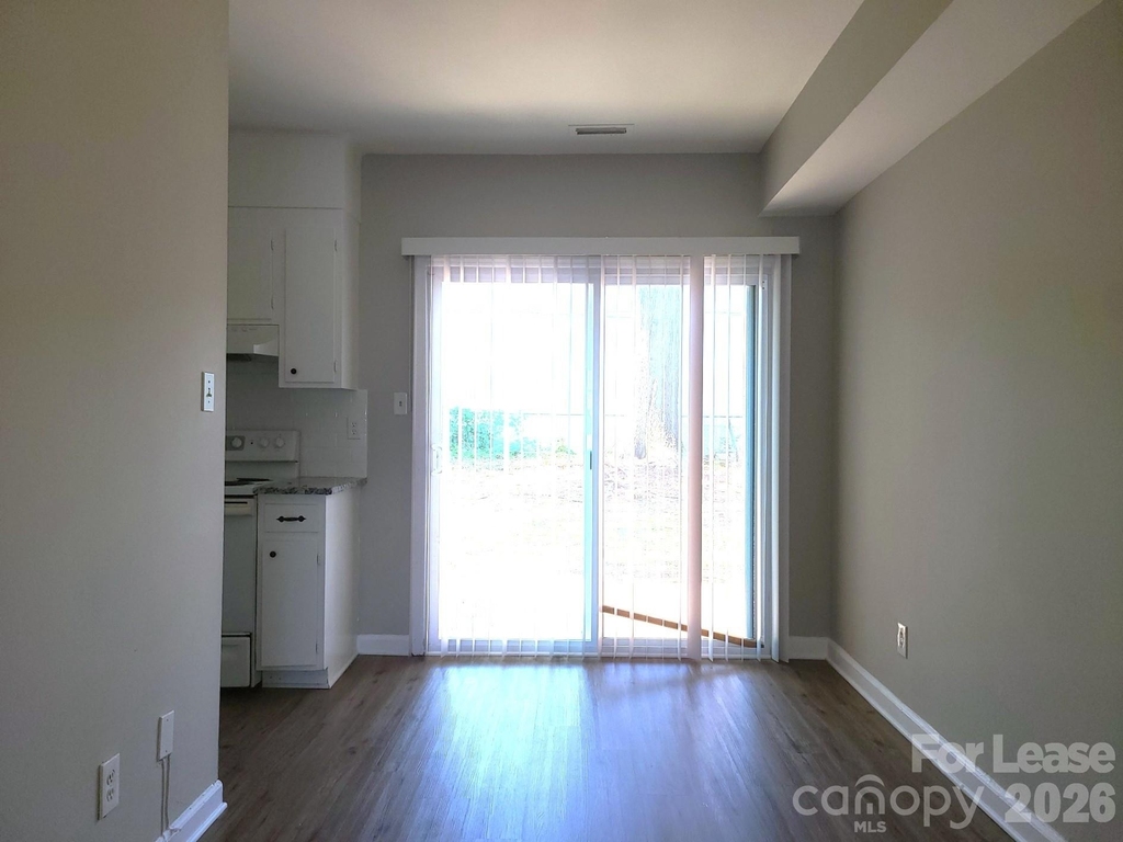 1308 Larkfield Lane - Photo 5
