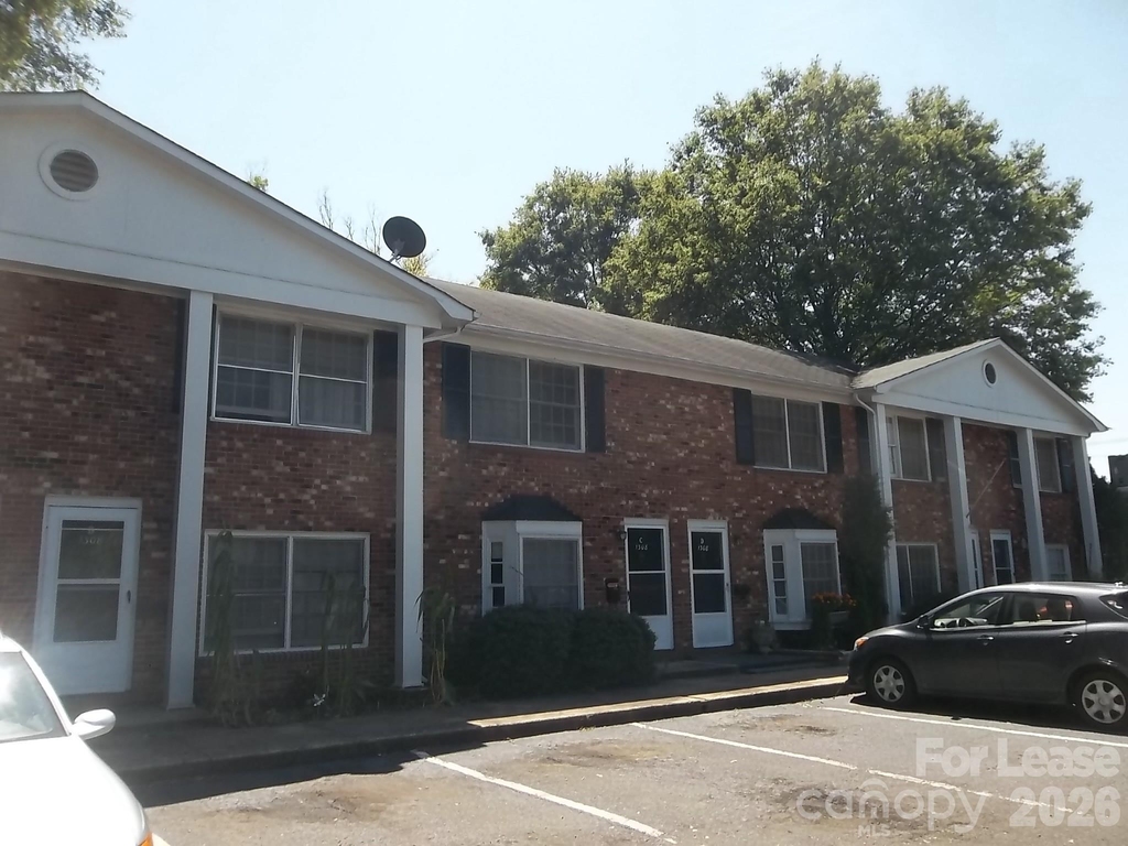 1308 Larkfield Lane - Photo 0