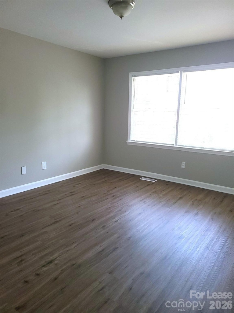 1308 Larkfield Lane - Photo 6
