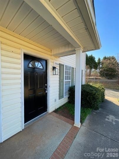 610 Piper Court - Photo 5