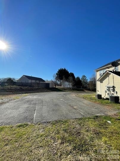 610 Piper Court - Photo 4