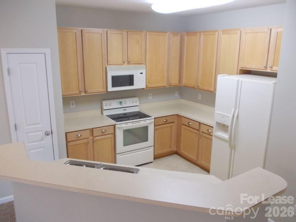 8488 Chaceview Court - Photo 6