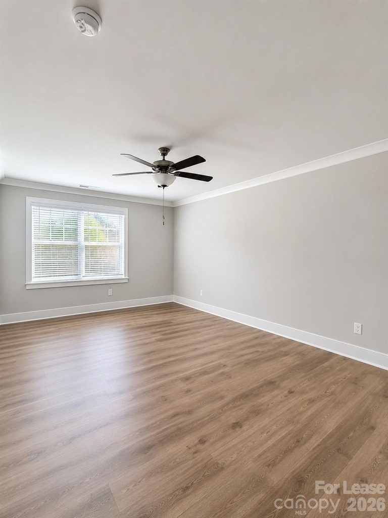 4634 Dogwood Place - Photo 8