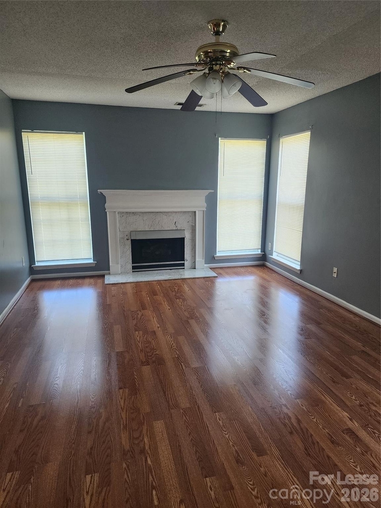 2411 Celosia Drive - Photo 4