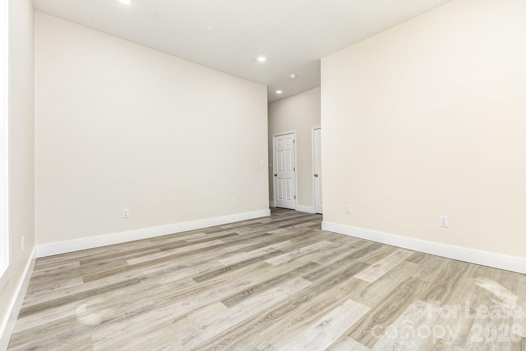 1205 S Lafayette Street - Photo 12
