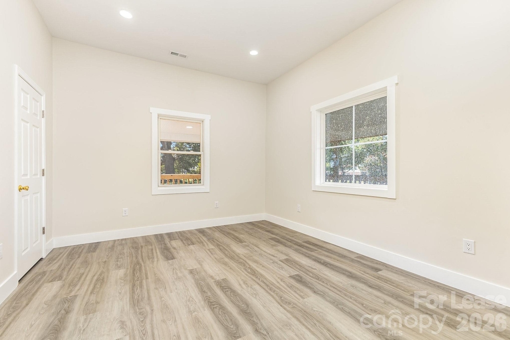 1205 S Lafayette Street - Photo 7