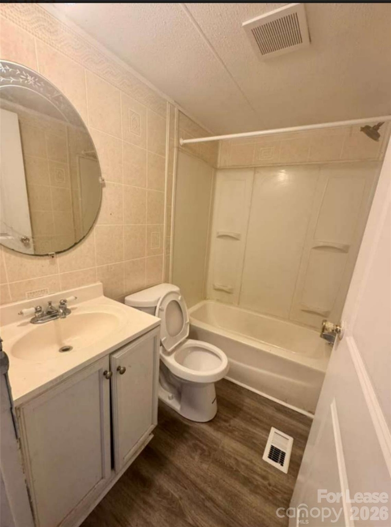3037 Crenson Drive - Photo 2