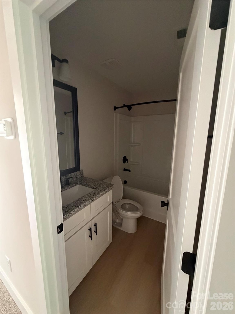 212 N Yadkin Avenue - Photo 17